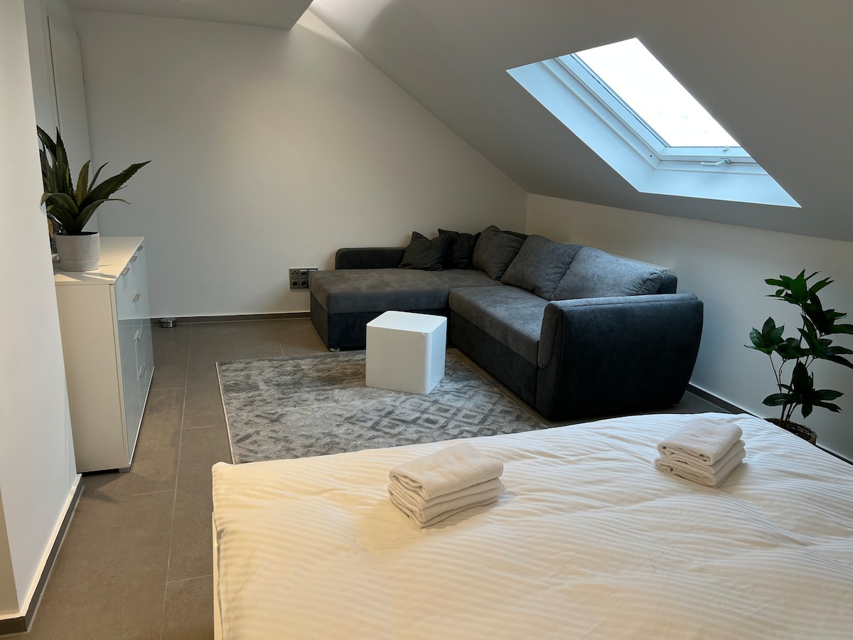 b66999a5-0aa8-46ff-8139-3e1780b69600